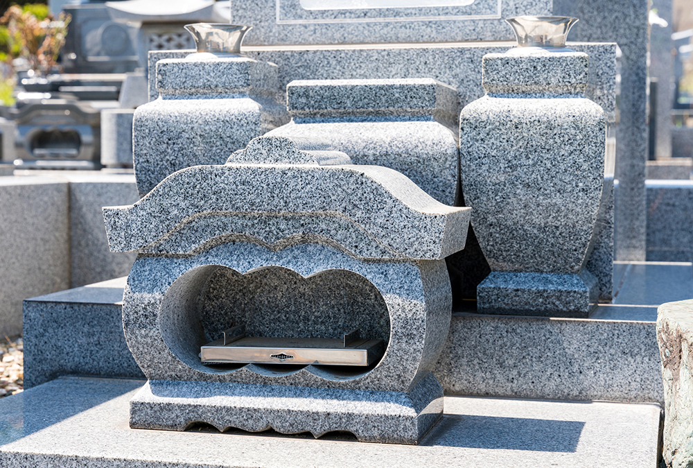 ポイント3 花立・香炉・水鉢の清掃